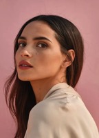 Adria Arjona