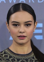 Courtney Eaton